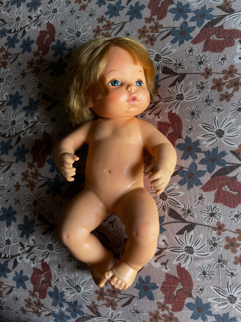 Vintage Baby doll-looks like mattel tenderlove but back is marked Hong Kong